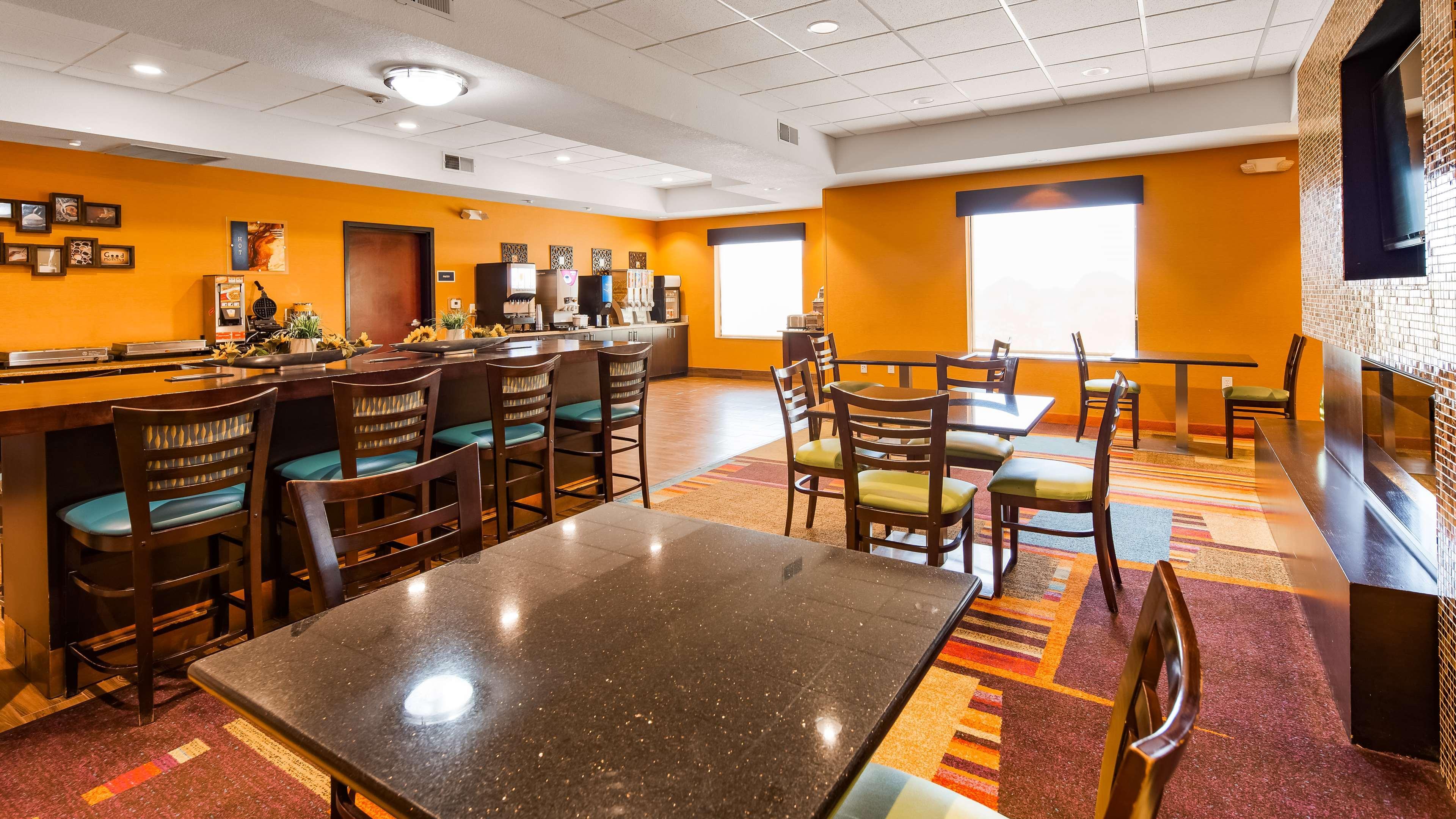 Best Western Plus Hiawatha Hotel Buitenkant foto